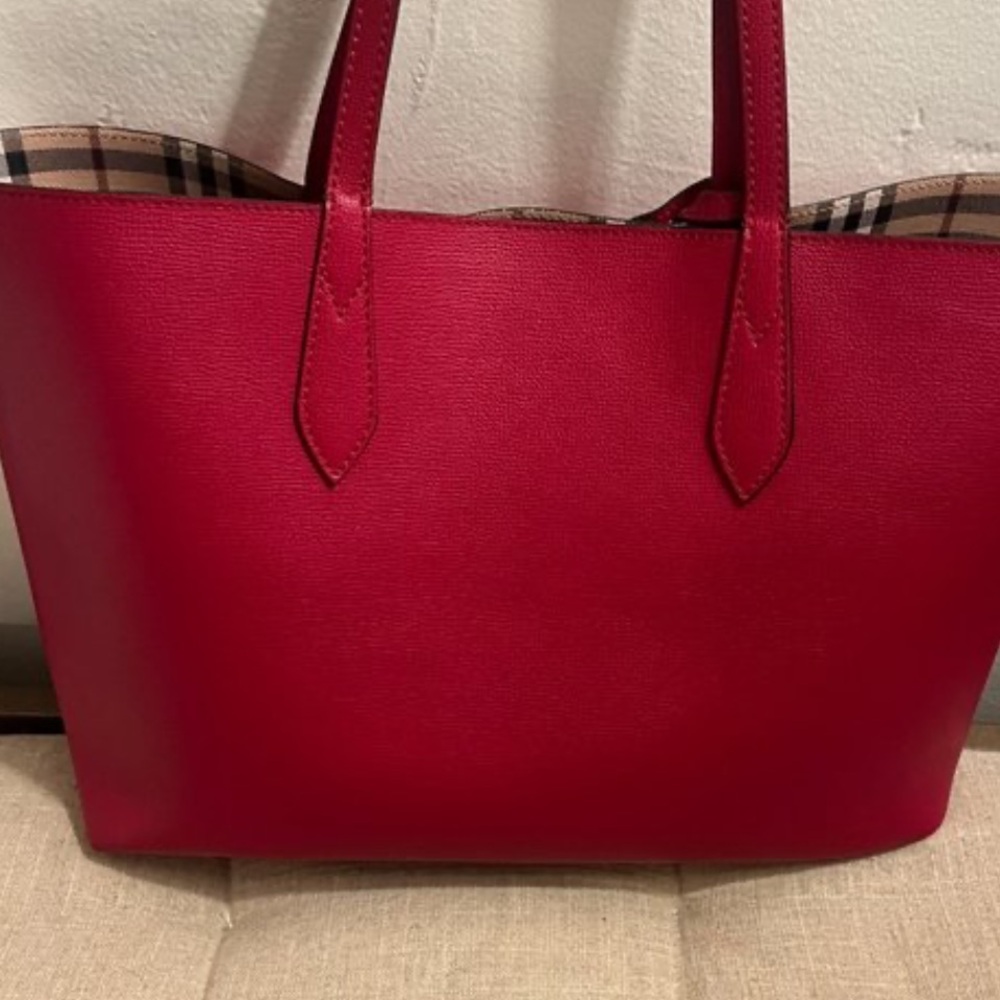 Burberry Haymarket Colours Check Leather Reverse Tote- Poppy Red, excellent cond - Picture 5 of 6